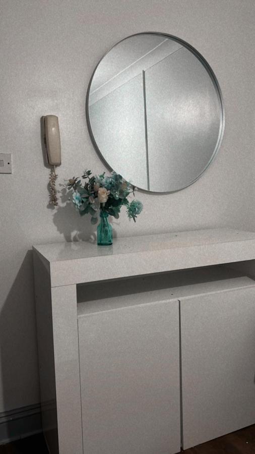 Dalston 1 Bedroom Flat London Exterior foto