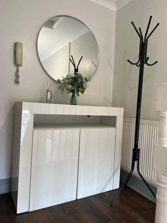 Dalston 1 Bedroom Flat London Exterior foto